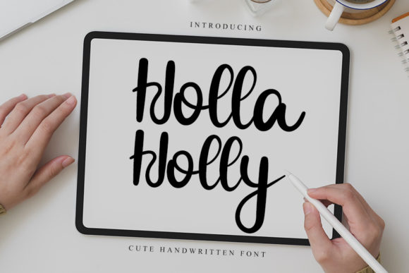 Holla Holly: A Font for Timeless Editorial Design
